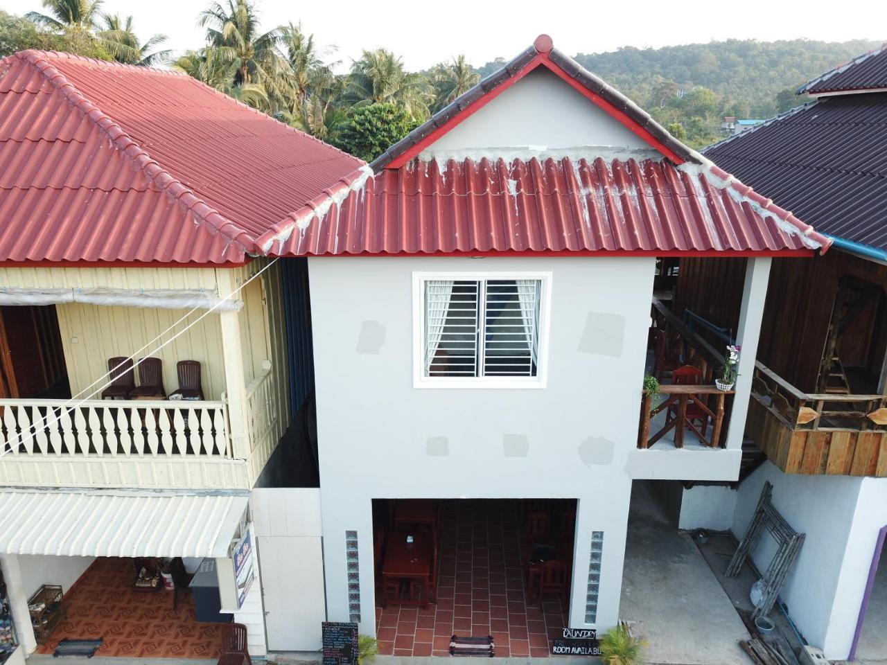 Ing Ing Guesthouse Koh Rong Samlon Eksteriør billede