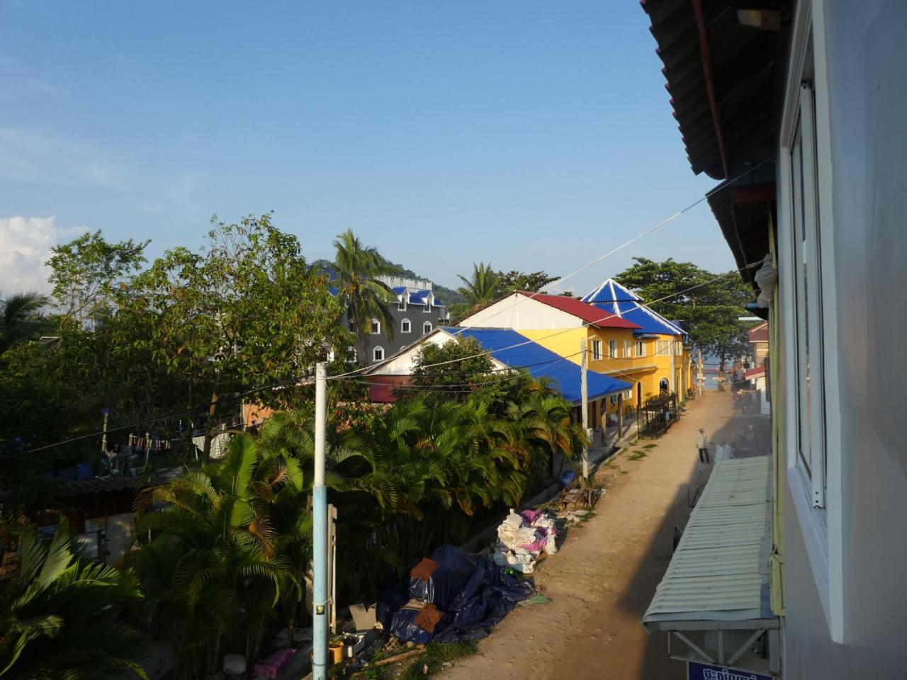 Ing Ing Guesthouse Koh Rong Samlon Eksteriør billede